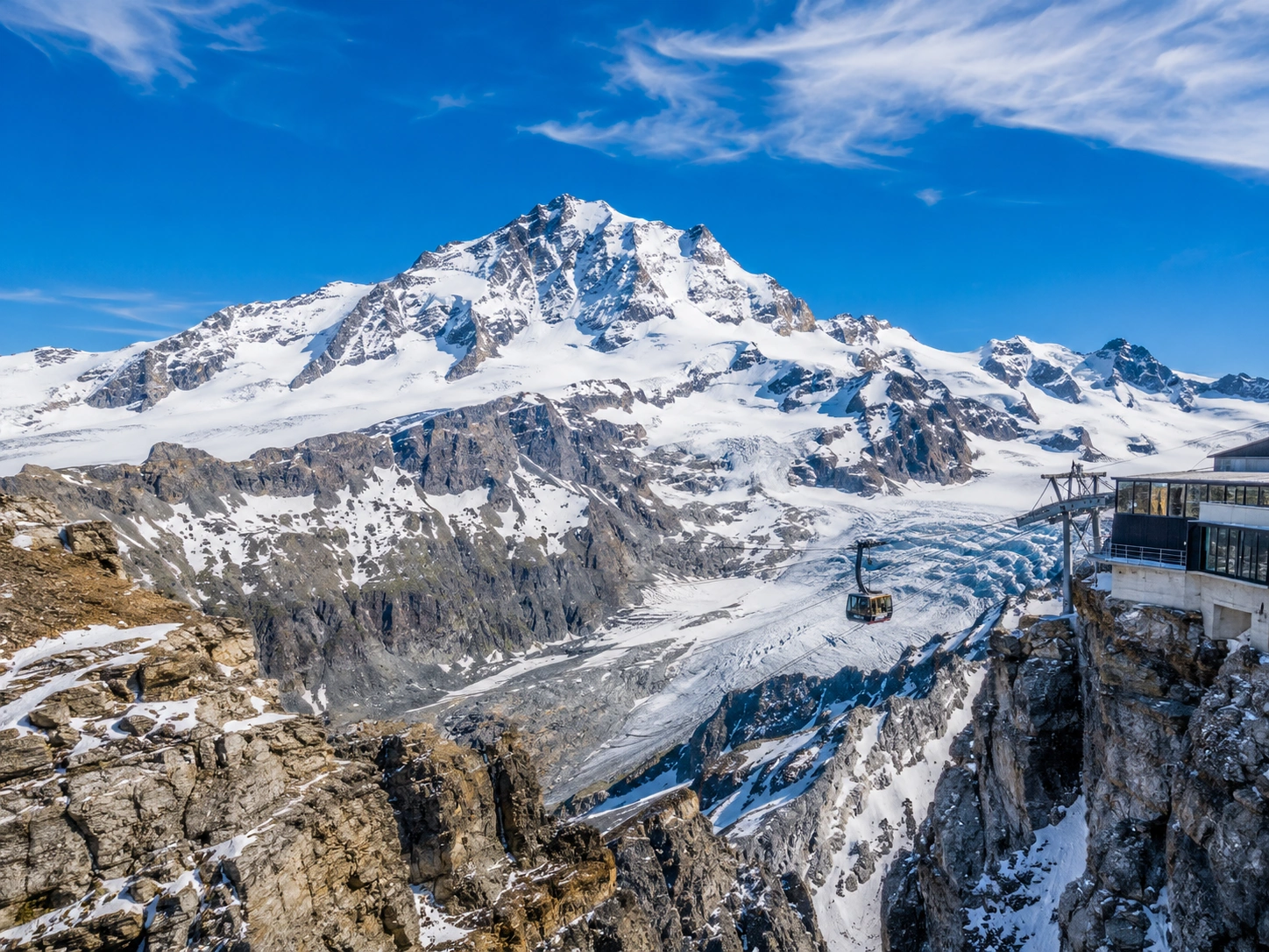 1782961695592550.webp 铁力士山.webp