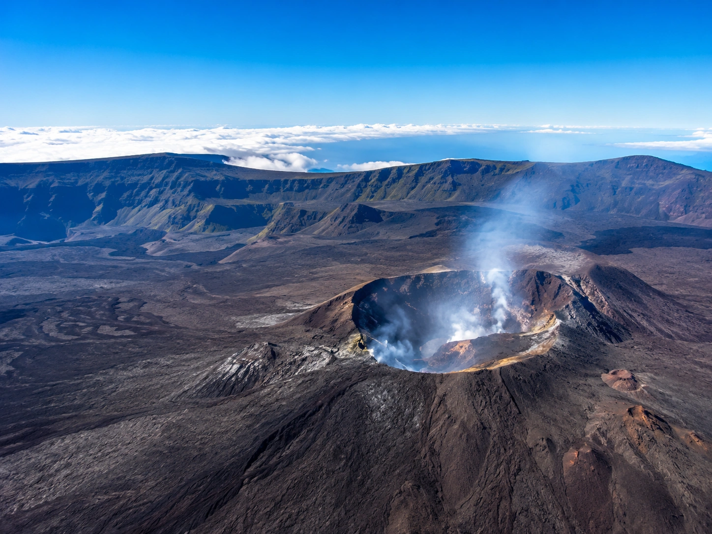 1783473583429921.webp 富尔奈斯活火山.webp